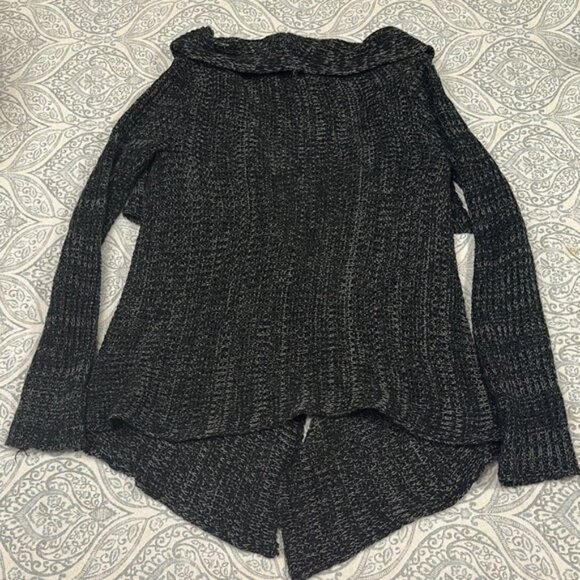 MAGAZINE Sweater Waterfall Front - Picture 3 of 5